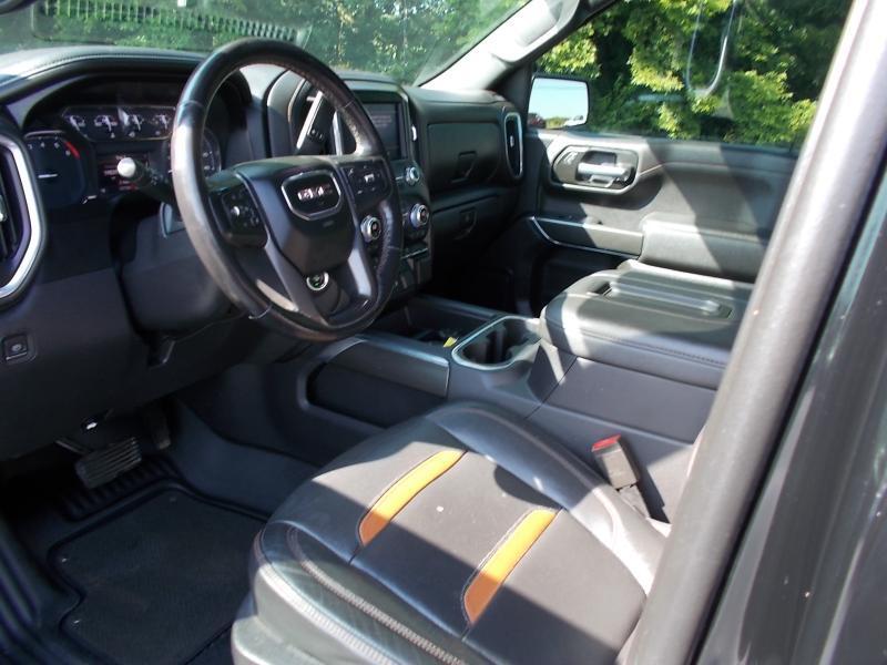 GMC Sierra 1500 4WD Crew Cab 147" AT4 2021