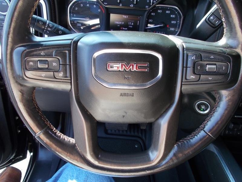 GMC Sierra 1500 4WD Crew Cab 147" AT4 2021