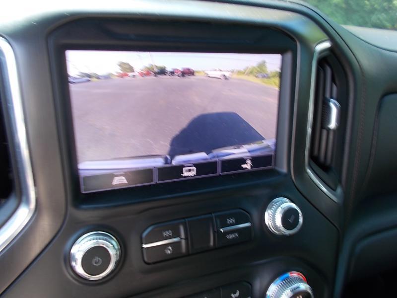 GMC Sierra 1500 4WD Crew Cab 147" AT4 2021