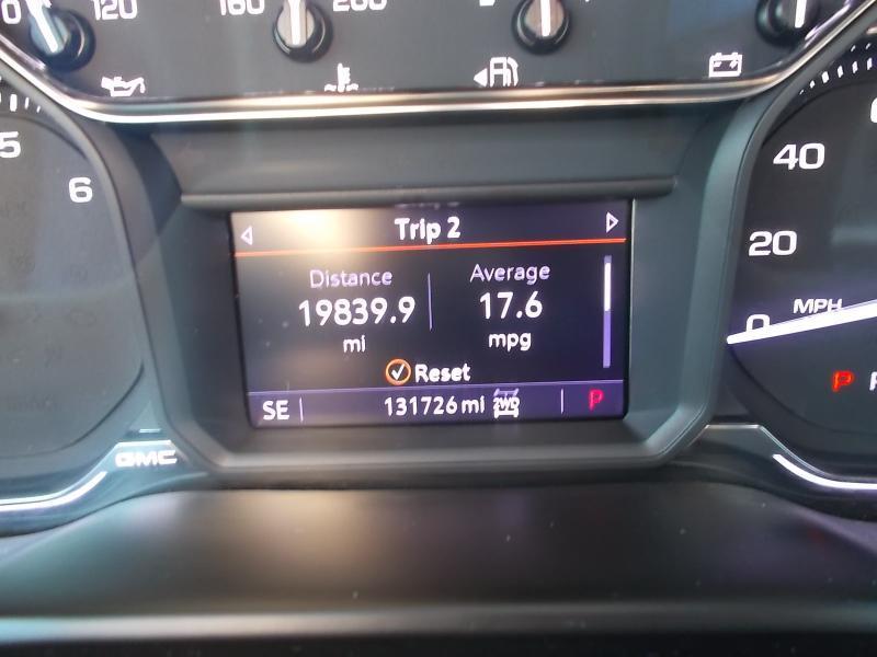 GMC Sierra 1500 4WD Crew Cab 147" AT4 2021