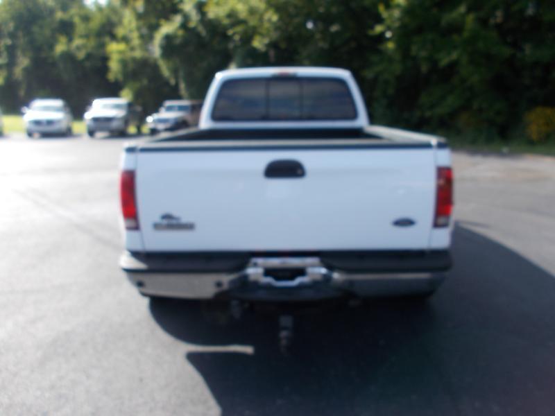 Ford Super Duty F-350 DRW Crew Cab 172" Lariat 4WD 2006