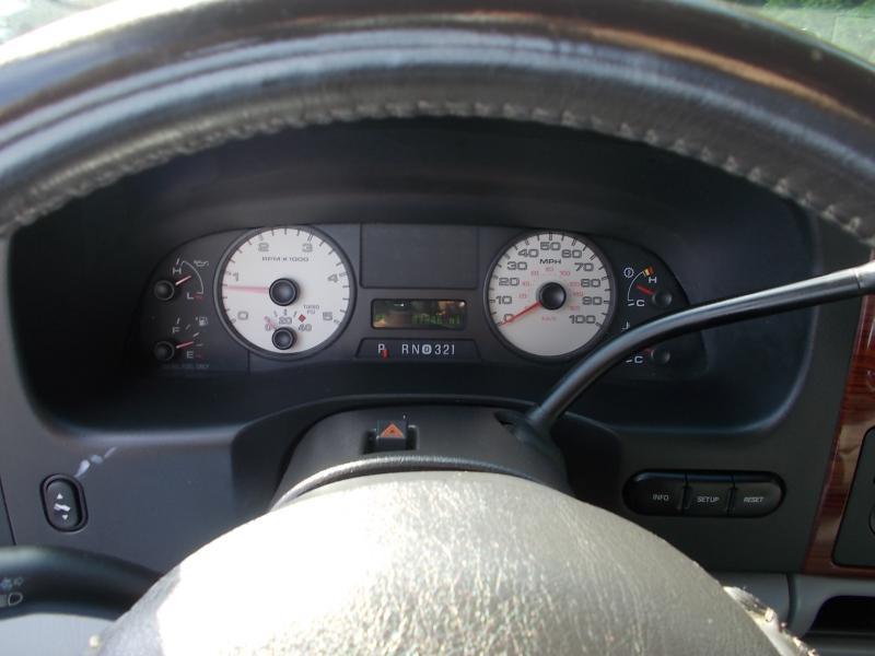Ford Super Duty F-350 DRW Crew Cab 172" Lariat 4WD 2006