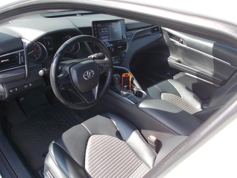 Toyota Camry SE Auto (Natl) 2024