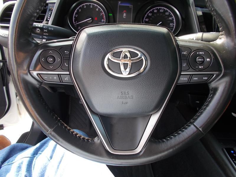 Toyota Camry SE Auto (Natl) 2024