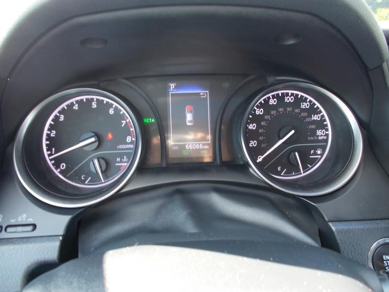 Toyota Camry SE Auto (Natl) 2024