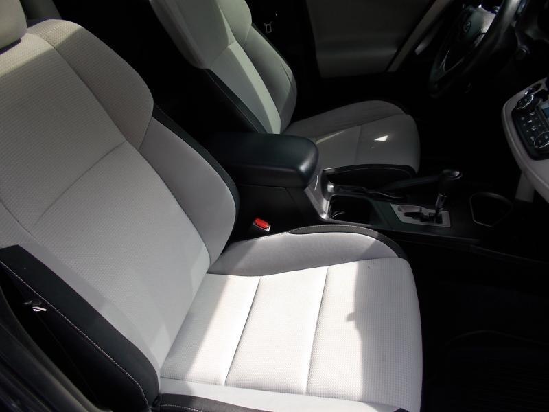 Toyota RAV4 XLE AWD (Natl) 2017