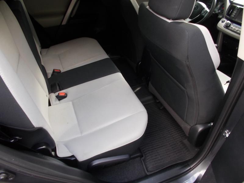 Toyota RAV4 XLE AWD (Natl) 2017