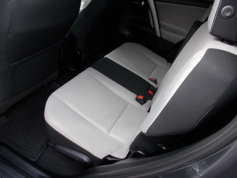 Toyota RAV4 XLE AWD (Natl) 2017