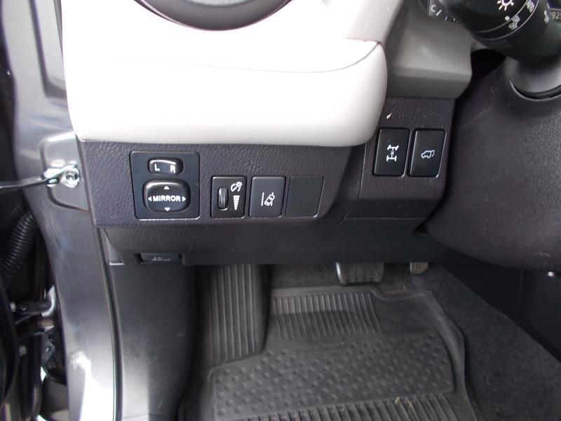 Toyota RAV4 XLE AWD (Natl) 2017