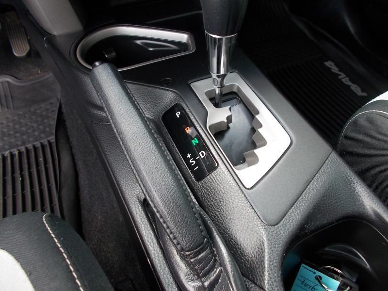 Toyota RAV4 XLE AWD (Natl) 2017