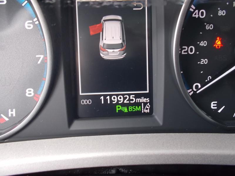 Toyota RAV4 XLE AWD (Natl) 2017