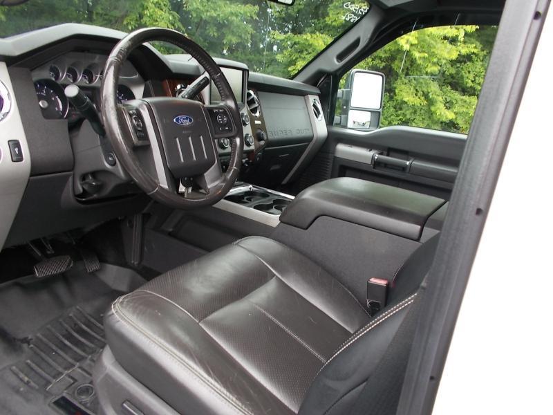 Ford Super Duty F-350 SRW 4WD Crew Cab 156" Lariat 2016
