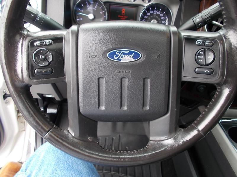 Ford Super Duty F-350 SRW 4WD Crew Cab 156" Lariat 2016