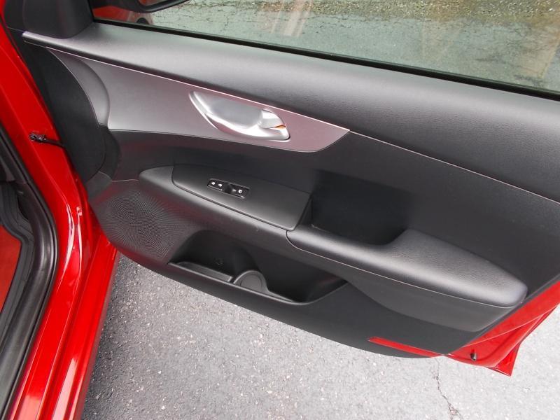 Kia Forte LXS IVT 2023