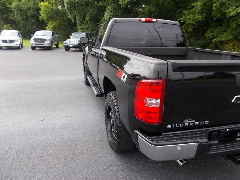 Chevrolet Silverado 1500 4WD Ext Cab 143.5" LTZ 2012