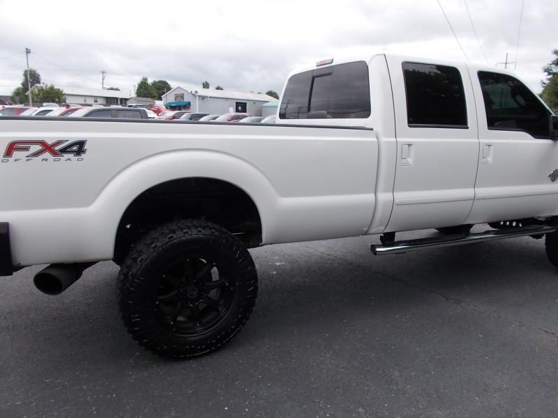 Ford Super Duty F-350 SRW 4WD Crew Cab 172" Lariat 2014