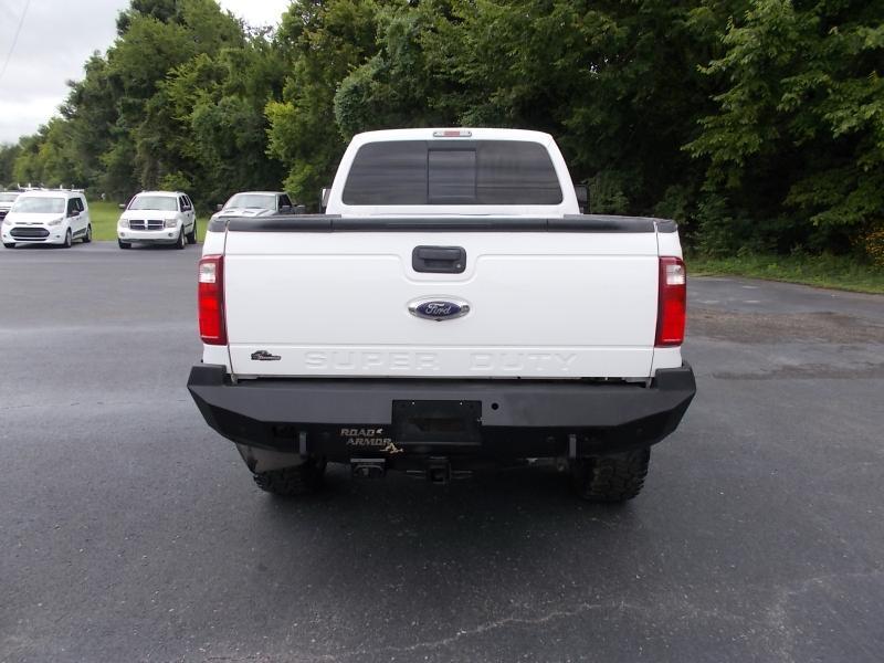 Ford Super Duty F-350 SRW 4WD Crew Cab 172" Lariat 2014
