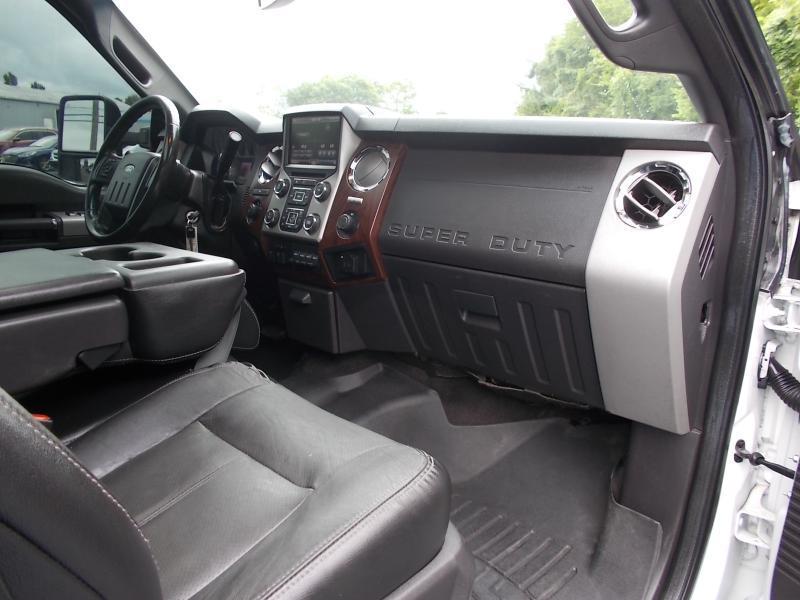 Ford Super Duty F-350 SRW 4WD Crew Cab 172" Lariat 2014