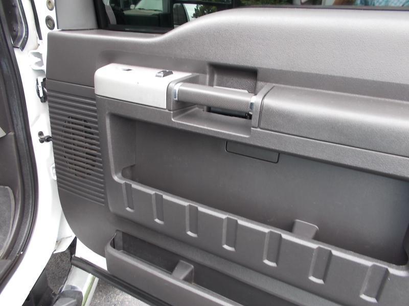 Ford Super Duty F-350 SRW 4WD Crew Cab 172" Lariat 2014