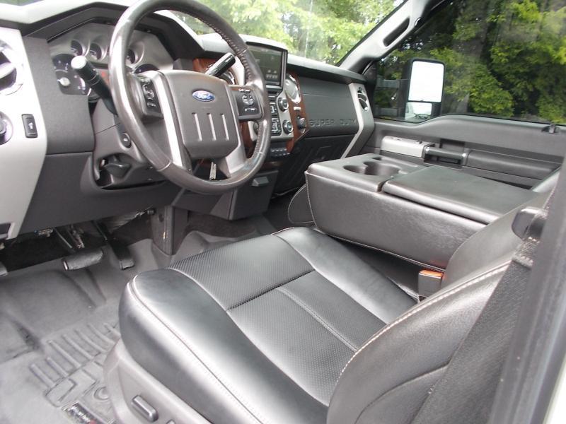 Ford Super Duty F-350 SRW 4WD Crew Cab 172" Lariat 2014