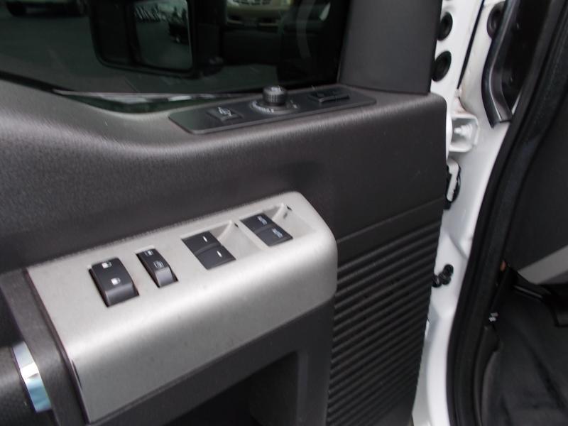 Ford Super Duty F-350 SRW 4WD Crew Cab 172" Lariat 2014