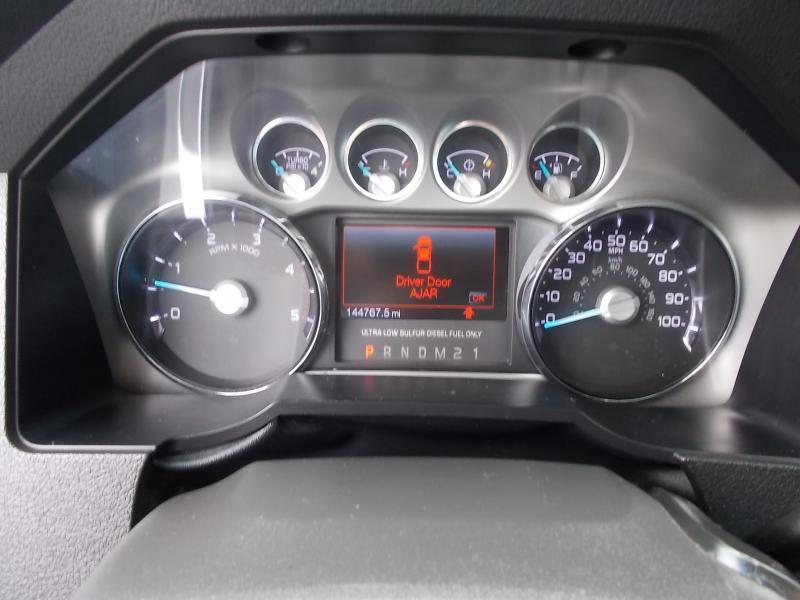 Ford Super Duty F-350 SRW 4WD Crew Cab 172" Lariat 2014