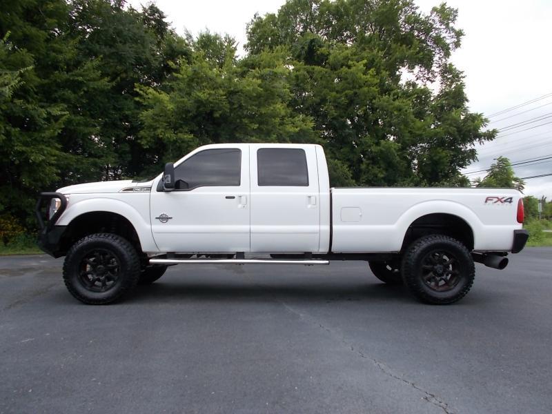 Ford Super Duty F-350 SRW 4WD Crew Cab 172" Lariat 2014