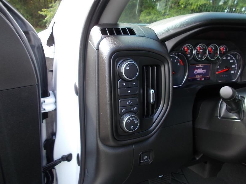 Chevrolet Silverado 2500HD 4WD Crew Cab 159" Custom 2022