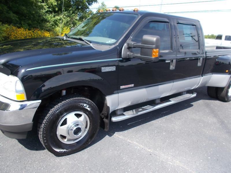 Ford Super Duty F-350 DRW Crew Cab 172" Lariat 4WD 2004