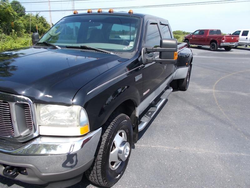 Ford Super Duty F-350 DRW Crew Cab 172" Lariat 4WD 2004
