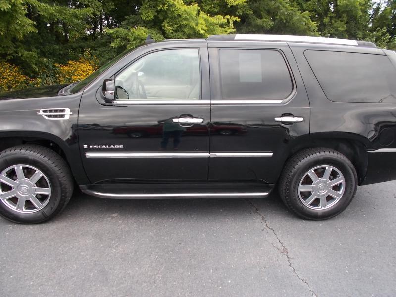 Cadillac Escalade 2WD 4dr 2008