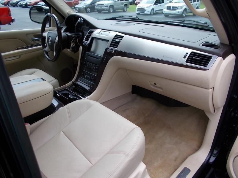 Cadillac Escalade 2WD 4dr 2008