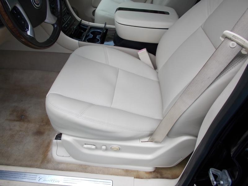 Cadillac Escalade 2WD 4dr 2008