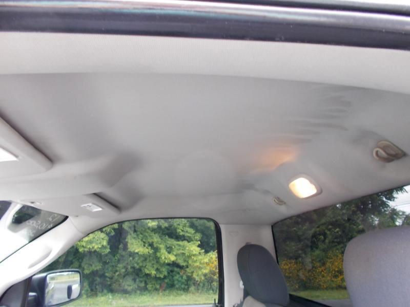 RAM 1500 4WD Reg Cab 120.5" ST 2012