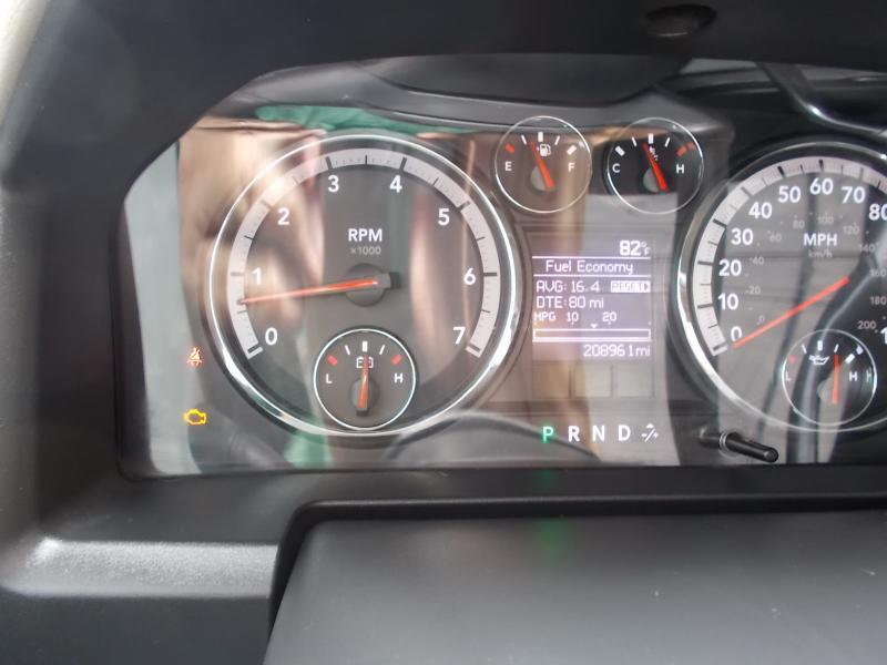 RAM 1500 4WD Reg Cab 120.5" ST 2012