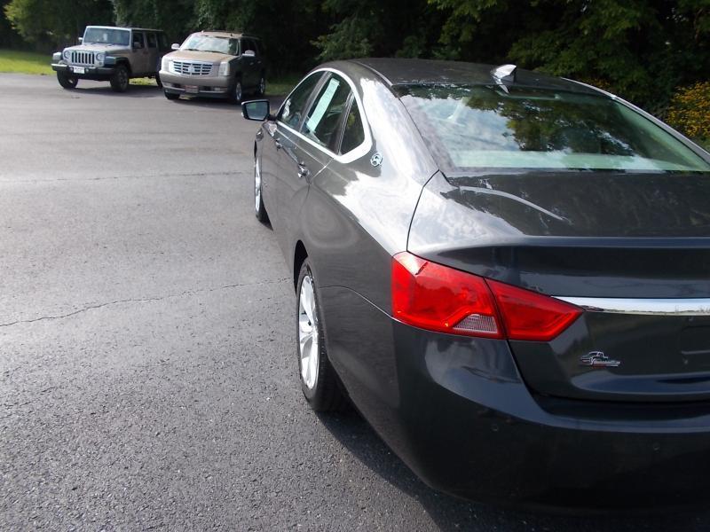 Chevrolet Impala 4dr Sdn LT w/1LT 2015