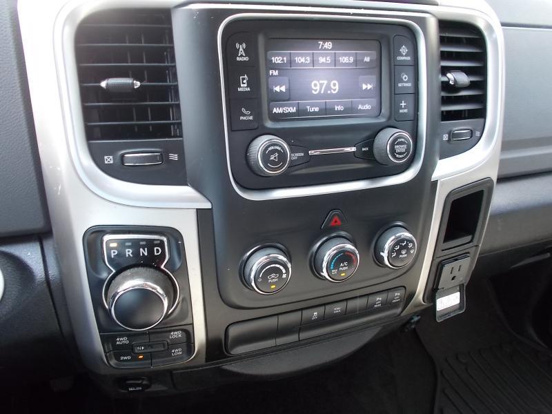 RAM 1500 4WD Crew Cab 149" Big Horn 2014