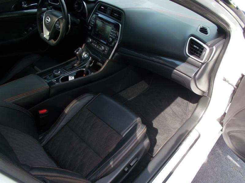 Nissan Maxima SR CVT 2023