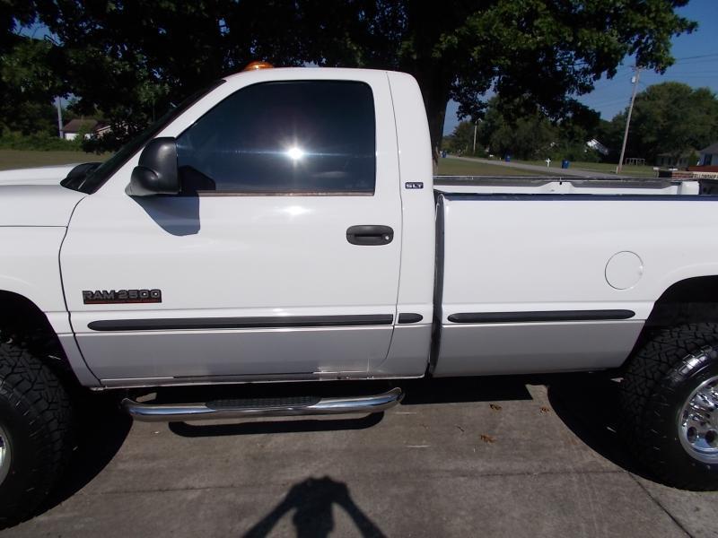 Dodge Ram 2500 2dr Reg Cab 135" WB HD 4WD 1998