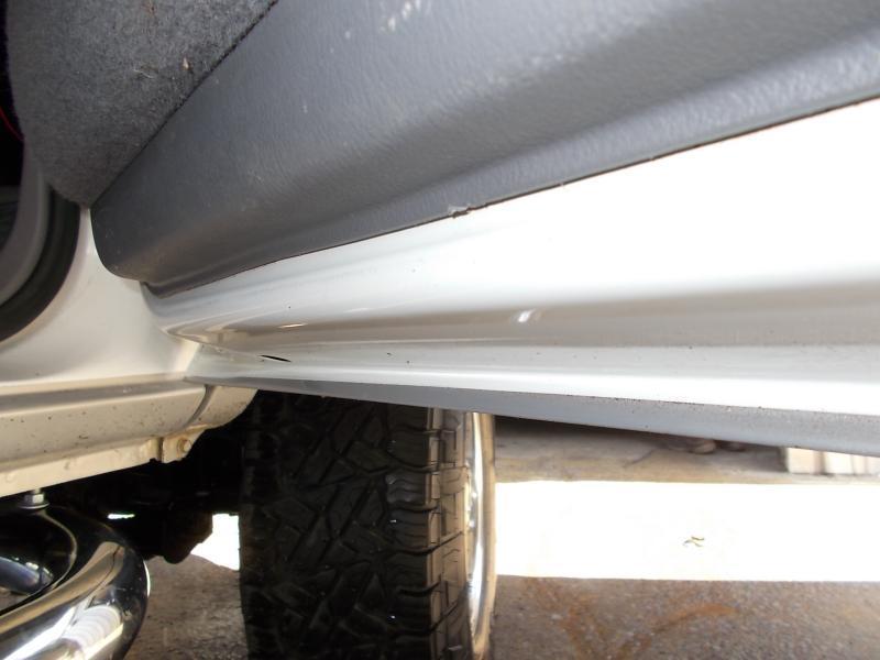 Dodge Ram 2500 2dr Reg Cab 135" WB HD 4WD 1998