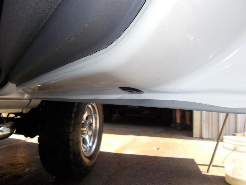 Dodge Ram 2500 2dr Reg Cab 135" WB HD 4WD 1998
