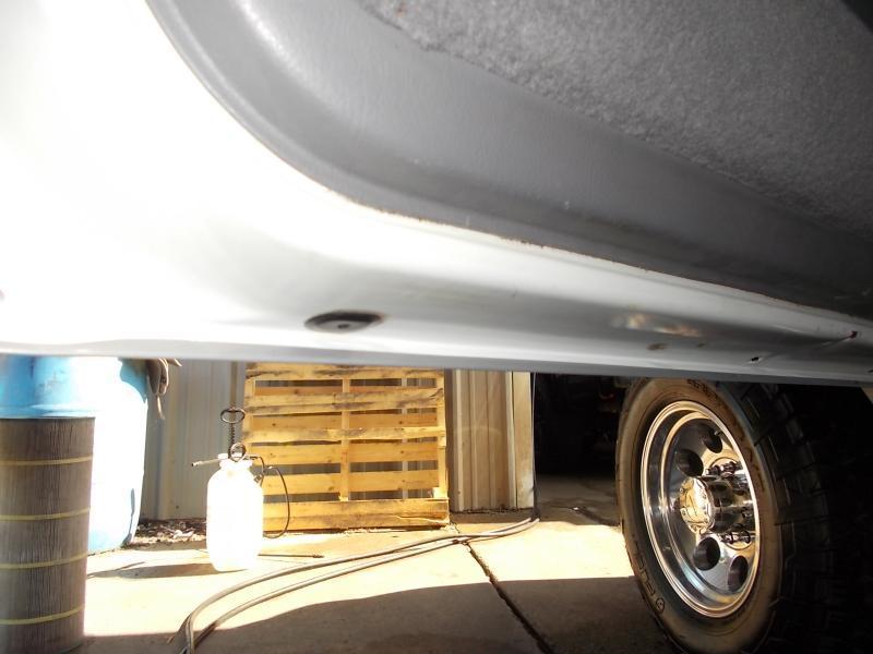 Dodge Ram 2500 2dr Reg Cab 135" WB HD 4WD 1998