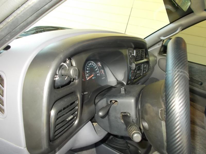 Dodge Ram 2500 2dr Reg Cab 135" WB HD 4WD 1998
