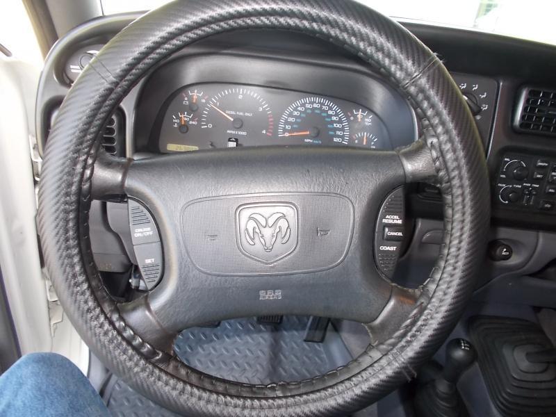Dodge Ram 2500 2dr Reg Cab 135" WB HD 4WD 1998