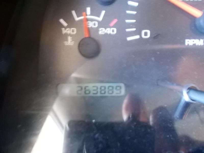 Dodge Ram 2500 2dr Reg Cab 135" WB HD 4WD 1998