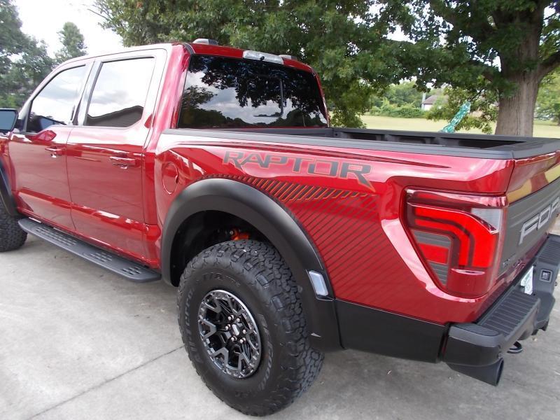 Ford F-150 Raptor 4WD SuperCrew 5.5' Box 2026