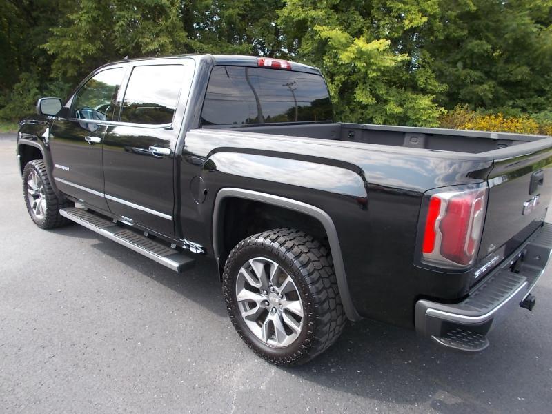 GMC Sierra 1500 4WD Crew Cab 143.5" SLT 2017