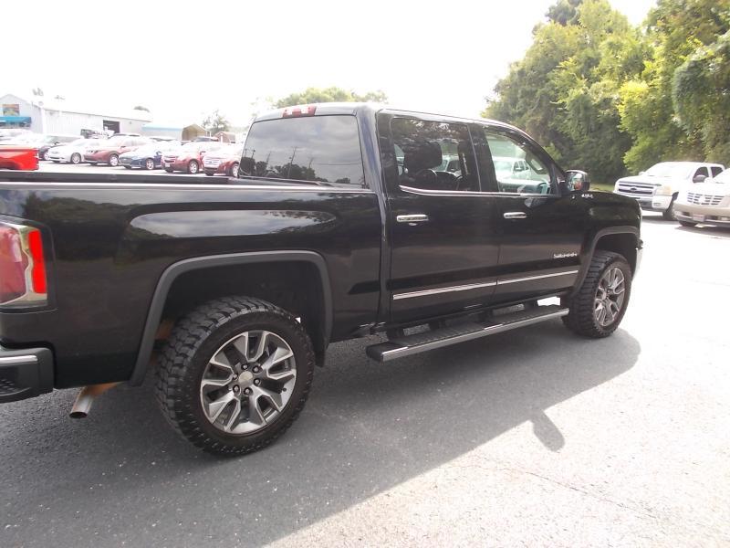 GMC Sierra 1500 4WD Crew Cab 143.5" SLT 2017