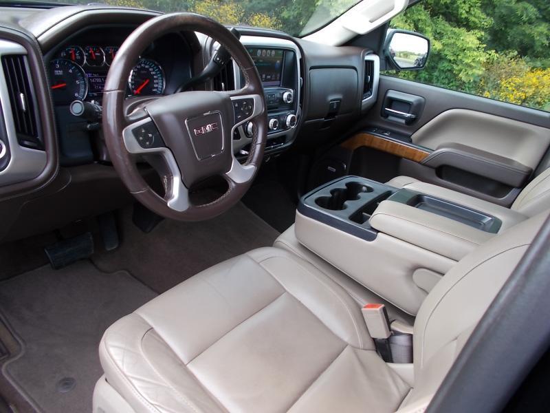 GMC Sierra 1500 4WD Crew Cab 143.5" SLT 2017