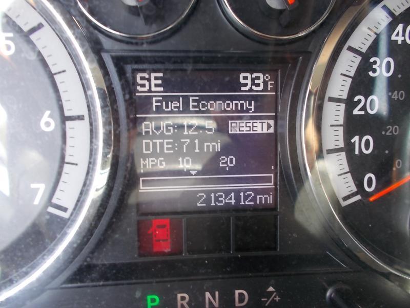 RAM 1500 4WD Quad Cab 140.5" SLT 2012